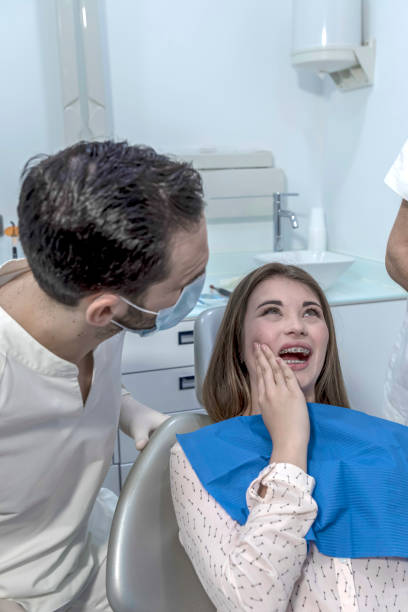 Best Emergency Dental Care for Broken or Chipped Teeth in Wallace, FL